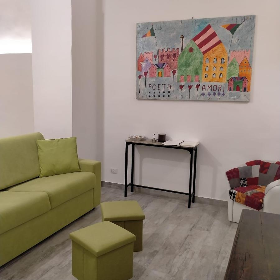 Tiziana's Vatican Apartment Rom