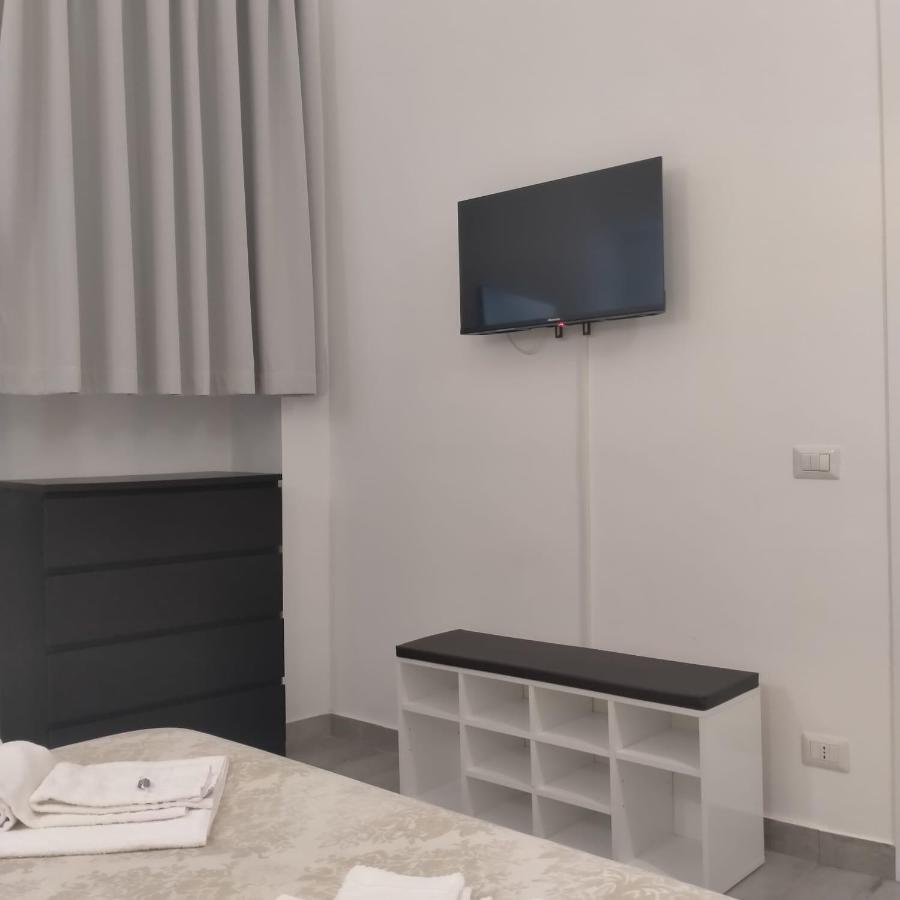 Tiziana's Vatican Apartment Rom